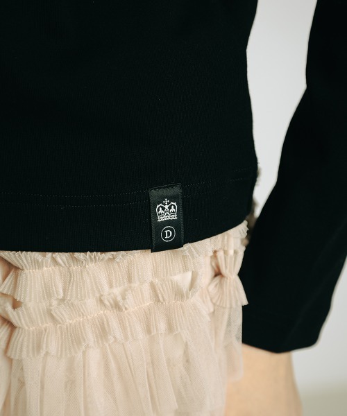 DOUBLE STANDARD CLOTHING(ダブルスタンダードクロージング)の「DSC / Dロゴ刺繍ロングスリーブTシャツ(Tシャツ/カットソー・レディース・オフホワイト/グレー/ブラック・FREE)」の9枚目の写真