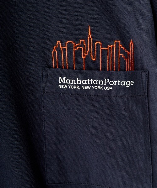 Manhattan Portage（マンハッタンポーテージ）の「[MANHATTAN PORTAGE/マンハッタンポーテージ] 別注 ポケット刺繍 バックプリントTシャツ（Tシャツ/カットソー・レディース・ホワイト/ネイビー/ブラック・S/M/L/XL）」の22枚目の写真