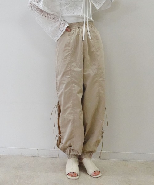 CORNERS（コーナーズ）の「ナイロンサイドリボンパンツ（カーゴパンツ・レディース・ベージュ系その他/ベージュ/ブルー/ブラック・M）」の20枚目の写真
