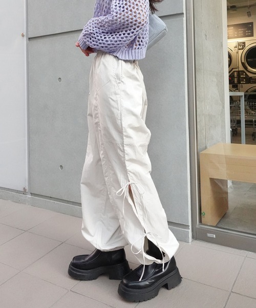 CORNERS（コーナーズ）の「ナイロンサイドリボンパンツ（カーゴパンツ・レディース・ベージュ系その他/ベージュ/ブルー/ブラック・M）」の21枚目の写真