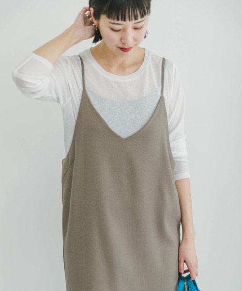 ITEMS URBANRESEARCH(アイテムズ アーバンリサーチ)の「シアークルーネックTシャツ×キャミワンピース(ワンピース・レディース・ブラック系その他/ブラウン系その他・FREE)」の16枚目の写真