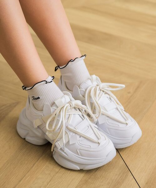 RETRO GIRL（レトロガール）の「レースアップスニーカー（スニーカー・レディース・ブラック/オフホワイト・LARGE/MEDIUM）」の4枚目の写真