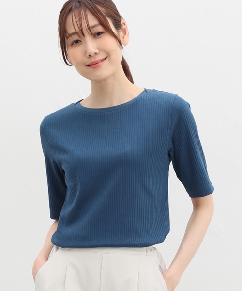 Honeys(ハニーズ)の「半袖ボートネックTシャツ(Tシャツ/カットソー・レディース・モカ/ピンク/グリーン/オフホワイト/ブラック/グレイッシュベージュ/ブルー・S/M/L/LL)」の6枚目の写真