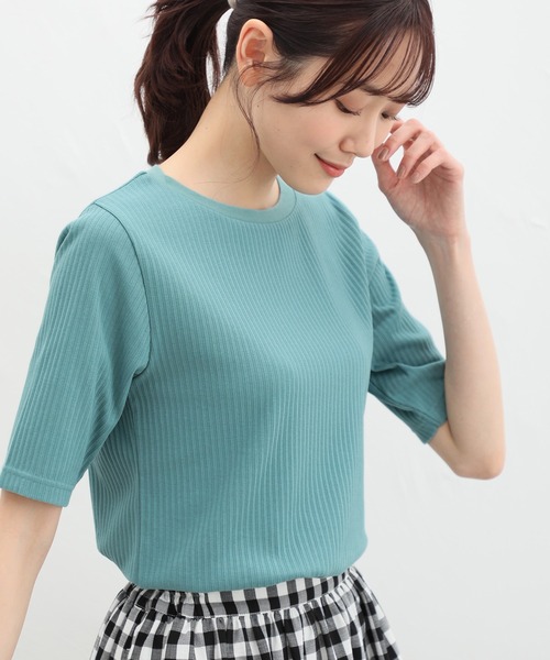 Honeys(ハニーズ)の「半袖ボートネックTシャツ(Tシャツ/カットソー・レディース・モカ/ピンク/グリーン/オフホワイト/ブラック/グレイッシュベージュ/ブルー・S/M/L/LL)」の5枚目の写真