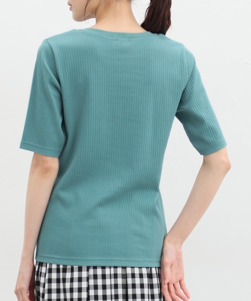 Honeys(ハニーズ)の「半袖ボートネックTシャツ(Tシャツ/カットソー・レディース・モカ/ピンク/グリーン/オフホワイト/ブラック/グレイッシュベージュ/ブルー・S/M/L/LL)」の16枚目の写真