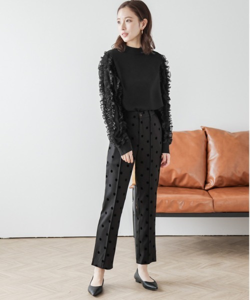 AMELY(エミリー)の「フリルスリーブブラウス(シャツ/ブラウス・レディース・ホワイト/ブラック・フリー)」の6枚目の写真