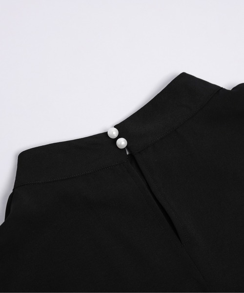 AMELY(エミリー)の「フリルスリーブブラウス(シャツ/ブラウス・レディース・ホワイト/ブラック・フリー)」の7枚目の写真