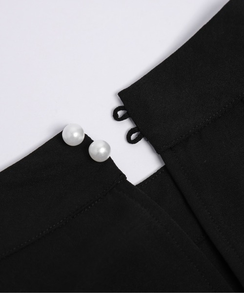 AMELY(エミリー)の「フリルスリーブブラウス(シャツ/ブラウス・レディース・ホワイト/ブラック・フリー)」の8枚目の写真