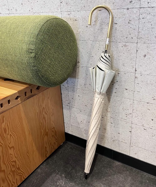 GLOBAL WORK(グローバルワーク)の「PUバイカラー晴雨長傘/985581(長傘・レディース・ミント/ブラック/グレー/ベージュ/オフホワイト/ネイビー・ONE SIZE)」の22枚目の写真