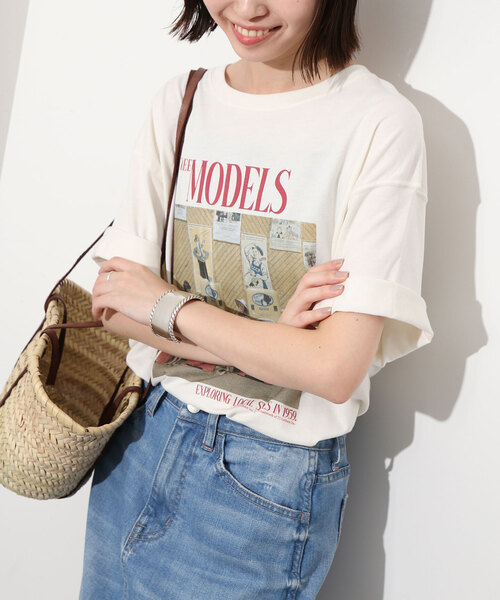週末値下げSLOBE IENA LIFEフォトルーズTEE 黒 早めに欲しい方！ WEB限定/追加3予約》LIFEフォトルーズTEE（Tシャツ／カットソー