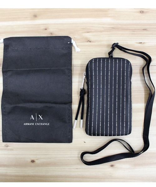 Armani Exchange ストライプショルダーバッグ Armani Exchange ストライプショルダーバッグ
