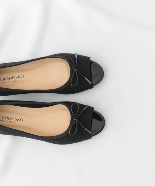 RODE SKO(ロデスコ)の「『MADE IN JAPAN』オープントゥリボンパンプス(パンプス・レディース・シルバー/ライトブルー/ブラック・36/37/38)」の5枚目の写真