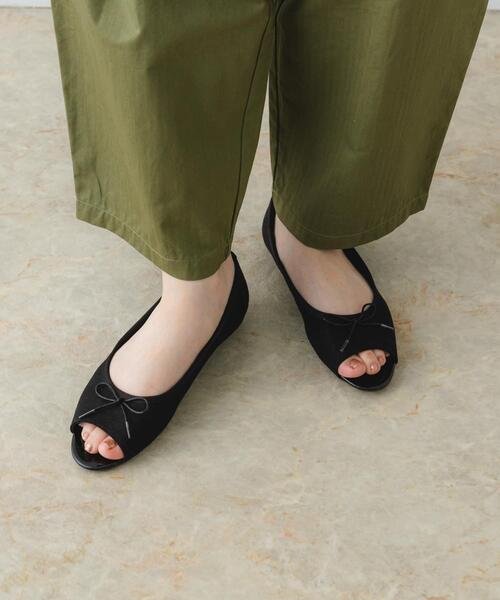 RODE SKO(ロデスコ)の「『MADE IN JAPAN』オープントゥリボンパンプス(パンプス・レディース・シルバー/ライトブルー/ブラック・36/37/38)」の7枚目の写真