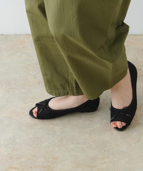 RODE SKO(ロデスコ)の「『MADE IN JAPAN』オープントゥリボンパンプス(パンプス・レディース・シルバー/ライトブルー/ブラック・36/37/38)」の8枚目の写真