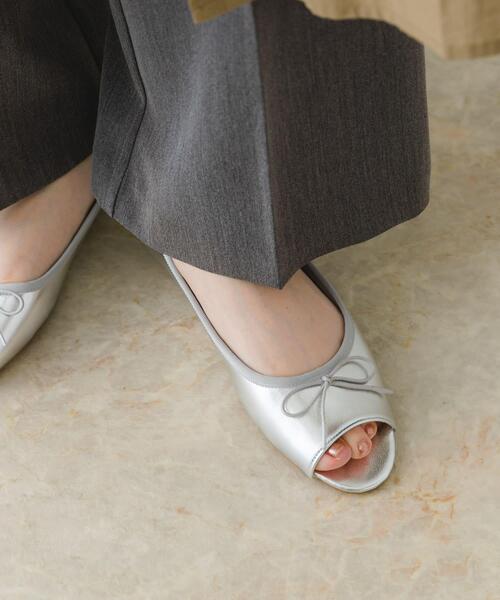 RODE SKO(ロデスコ)の「『MADE IN JAPAN』オープントゥリボンパンプス(パンプス・レディース・シルバー/ライトブルー/ブラック・36/37/38)」の18枚目の写真