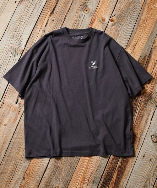 Jonas Claesson（ジョナスクレアッソン）の「JONAS CLAESSON/ジョナス クレアッソン Whale  Shark Tee/ホエールシャーク Tシャツ/バックプリント/リラックスフィット（Tシャツ/カットソー・メンズ・イエロー/ホワイト/グレー/ブラック/サックスブルー・MEDIUM/LARGE）」の6枚目の写真