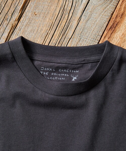 Jonas Claesson（ジョナスクレアッソン）の「JONAS CLAESSON/ジョナス クレアッソン Whale  Shark Tee/ホエールシャーク Tシャツ/バックプリント/リラックスフィット（Tシャツ/カットソー・メンズ・イエロー/ホワイト/グレー/ブラック/サックスブルー・MEDIUM/LARGE）」の7枚目の写真