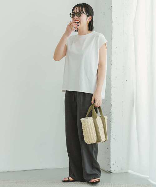 ITEMS URBANRESEARCH(アイテムズ アーバンリサーチ)の「クルーネックノースリーブTシャツ(Tシャツ/カットソー・レディース・ホワイト/チャコールグレー/グレー/オレンジ・FREE)」の9枚目の写真