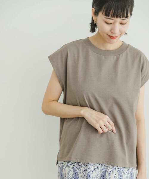 ITEMS URBANRESEARCH(アイテムズ アーバンリサーチ)の「クルーネックノースリーブTシャツ(Tシャツ/カットソー・レディース・ホワイト/チャコールグレー/グレー/オレンジ・FREE)」の17枚目の写真