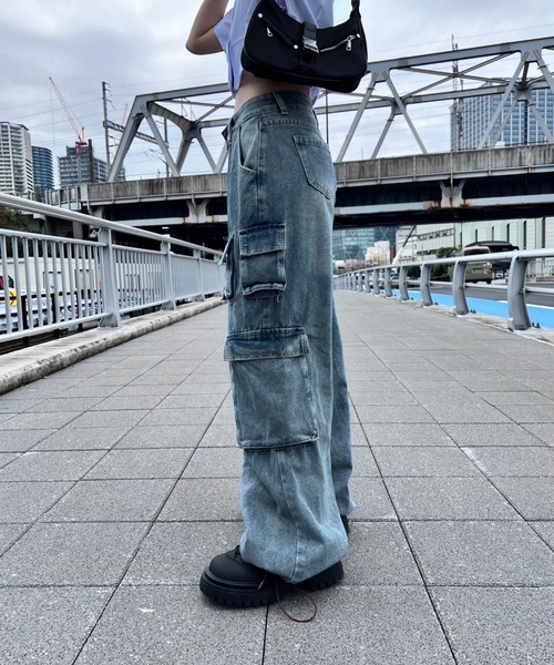 Figments(フィグメンツ)の「マルチカーゴデニムパンツ(デニムパンツ・レディース・インディゴブルー・LARGE/MEDIUM)」の2枚目の写真