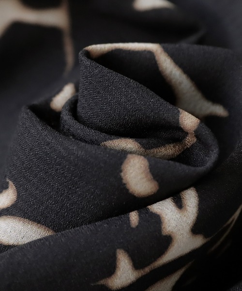 antiqua(アンティカ)の「シアーデザインシャツ(シャツ/ブラウス・レディース・ブラック・ONESIZE)」の6枚目の写真