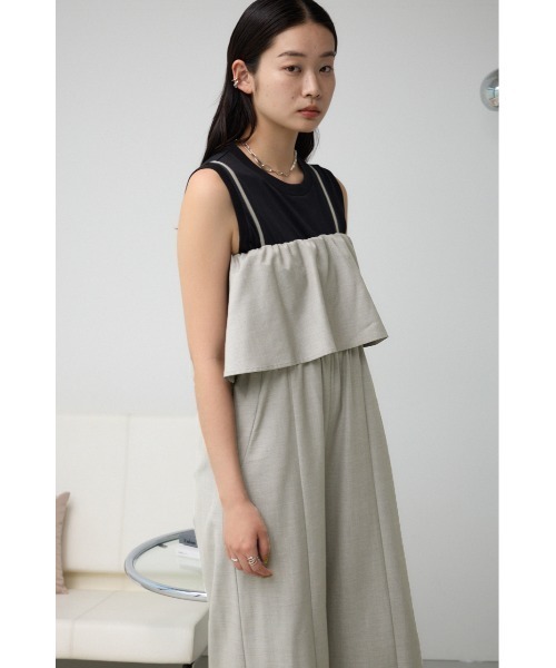 AZUL by moussy（アズールバイマウジー）の「レイヤードデザインサロペット（サロペット/オーバーオール・レディース・ライトグレー/ブラック・SMALL/MEDIUM）」の9枚目の写真