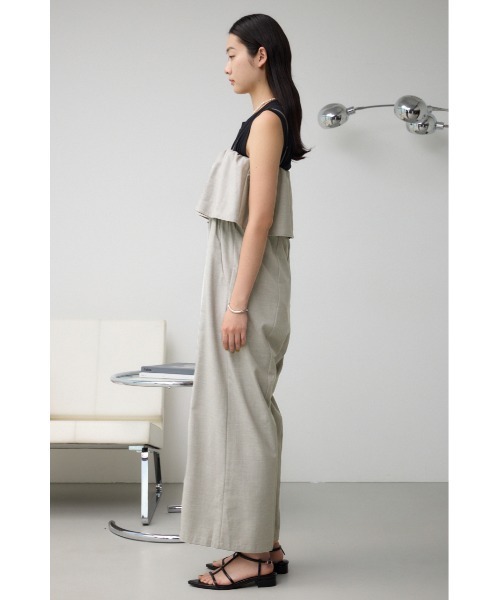 AZUL by moussy（アズールバイマウジー）の「レイヤードデザインサロペット（サロペット/オーバーオール・レディース・ライトグレー/ブラック・SMALL/MEDIUM）」の13枚目の写真