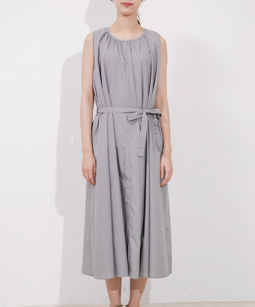 Jayro(ジャイロ)の「布帛Aラインワンピース(ワンピース・レディース・グレー/ベージュ/レンガ・M)」の15枚目の写真