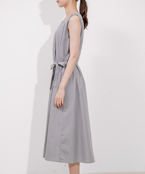 Jayro(ジャイロ)の「布帛Aラインワンピース(ワンピース・レディース・グレー/ベージュ/レンガ・M)」の14枚目の写真