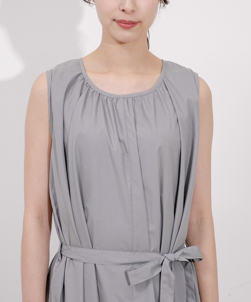 Jayro(ジャイロ)の「布帛Aラインワンピース(ワンピース・レディース・グレー/ベージュ/レンガ・M)」の10枚目の写真