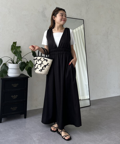 prose verse(プロズヴェール)の「【MOMO】深Vネックバックリボンワンピース(ワンピース・レディース・ブラック・PL/LARGE/MEDIUM/PM)」の8枚目の写真