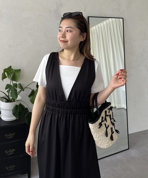 prose verse(プロズヴェール)の「【MOMO】深Vネックバックリボンワンピース(ワンピース・レディース・ブラック・PL/LARGE/MEDIUM/PM)」の15枚目の写真