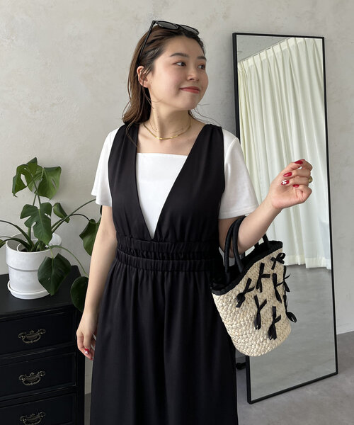 prose verse(プロズヴェール)の「【MOMO】深Vネックバックリボンワンピース(ワンピース・レディース・ブラック・PL/LARGE/MEDIUM/PM)」の16枚目の写真