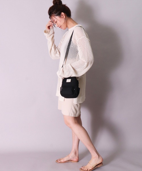 anello(アネロ)の「(LF)【anello】4ポケット ハンドル付き 2WAY ナノ ショルダーバッグ(ショルダーバッグ・レディース・ベージュ/グレー/ブラック/ブルーグレー/スモークピンク・ONE SIZE)」の11枚目の写真
