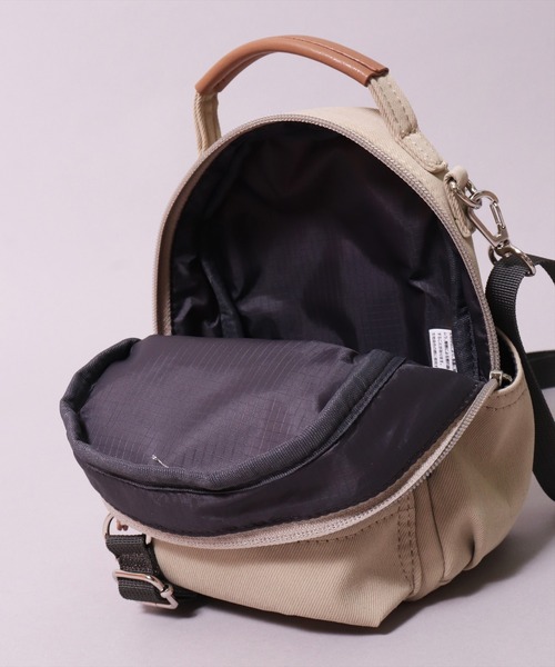 anello(アネロ)の「(LF)【anello】4ポケット ハンドル付き 2WAY ナノ ショルダーバッグ(ショルダーバッグ・レディース・ベージュ/グレー/ブラック/ブルーグレー/スモークピンク・ONE SIZE)」の12枚目の写真
