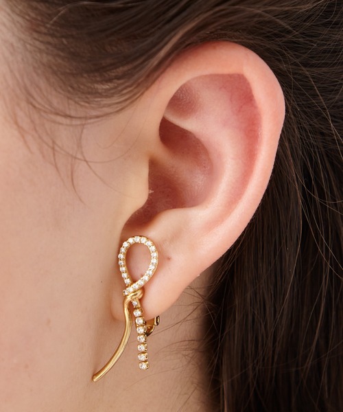 AIMER（エメ）の「リボンモチーフイヤリング（イヤリング・レディース・シルバー/ゴールド・FREE）」の8枚目の写真