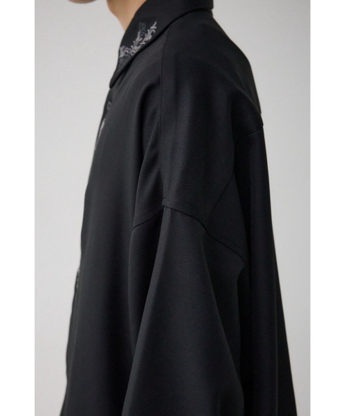 AZUL by moussy（アズールバイマウジー）の「グラデーション刺繍長袖シャツ（シャツ/ブラウス・メンズ・ブラック/オフホワイト/ダークグリーン・FREE）」の17枚目の写真