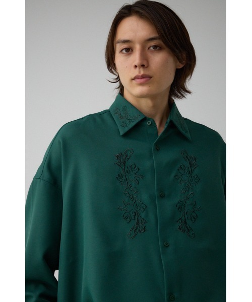 AZUL by moussy（アズールバイマウジー）の「グラデーション刺繍長袖シャツ（シャツ/ブラウス・メンズ・ブラック/オフホワイト/ダークグリーン・FREE）」の14枚目の写真