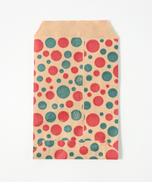 GUSTAVO（グスタボ）の「Gustavo Flower Narrow Bracelet-oval　S-24- AJUZ-13（ブレスレット・レディース・ホワイト/ブラック/イエロー/レッド/ブルー・FREE）」の14枚目の写真