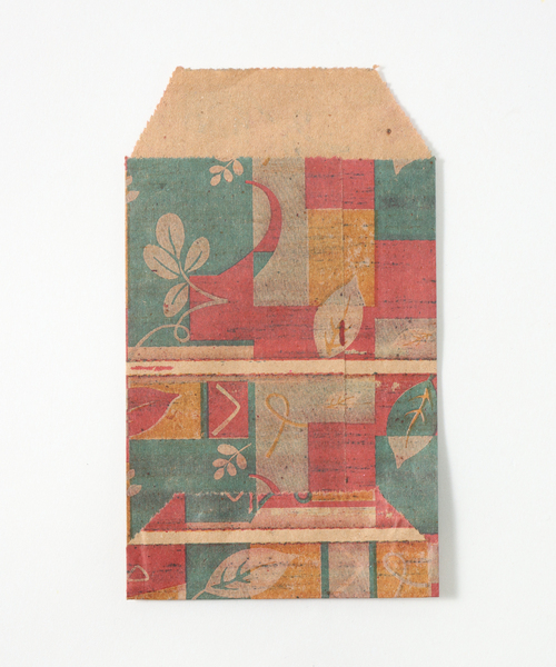 GUSTAVO（グスタボ）の「Gustavo Flower Narrow Bracelet-oval　S-24- AJUZ-13（ブレスレット・レディース・ホワイト/ブラック/イエロー/レッド/ブルー・FREE）」の18枚目の写真