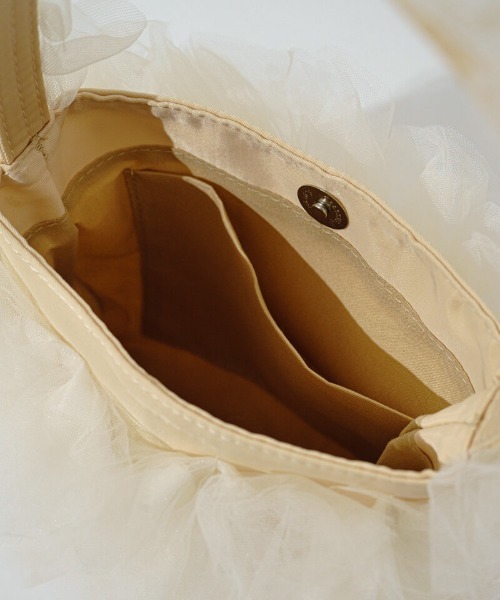 flower(フラワー)の「フリルチュールバッグ(ハンドバッグ・レディース・ブラック/アイボリー・FREE)」の13枚目の写真