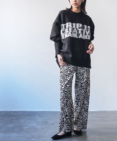 mili an deni（ミリアンデニ）の「ヒョウ柄セミワイドプリーツパンツ（その他パンツ・レディース・ブラック×ホワイト/ホワイト×ブラック・M）」の5枚目の写真