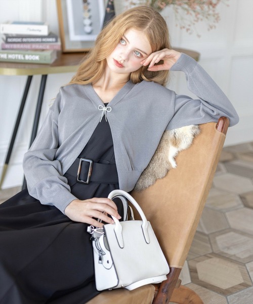 clear（クリア）の「ビジューリボン付きカーディガン [大人 カジュアル 着回し力抜群]≪再入荷≫（カーディガン/ボレロ・レディース・アイボリー/グレー/ピンク・F）」の5枚目の写真