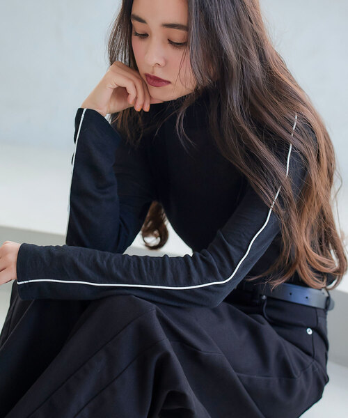 KOBE LETTUCE(コウベレタス)の「シームシアートップス(Tシャツ/カットソー・レディース・アイボリー/ブラック/ダークブラウン/ベージュ/ネイビー・M)」の3枚目の写真
