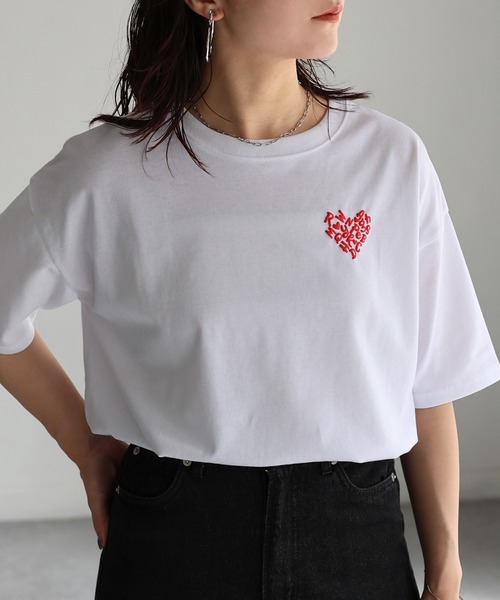 Riberry(リベリー)の「ハートロゴ発砲プリントTシャツ(Tシャツ/カットソー・レディース・チャコールグレー/オフホワイト/オートミール・FREE)」の2枚目の写真