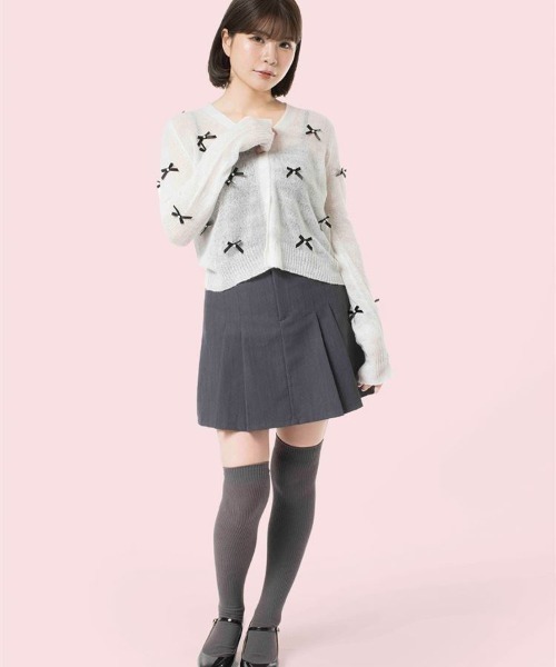 tutuanna（チュチュアンナ）の「綿混リブオーバーニーソックス52cm丈（ソックス/靴下・レディース・ネイビー/エンジ/チャコール/ブラック/オフホワイト・M）」の6枚目の写真