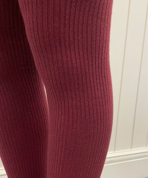 tutuanna（チュチュアンナ）の「綿混リブオーバーニーソックス52cm丈（ソックス/靴下・レディース・ネイビー/エンジ/チャコール/ブラック/オフホワイト・M）」の14枚目の写真