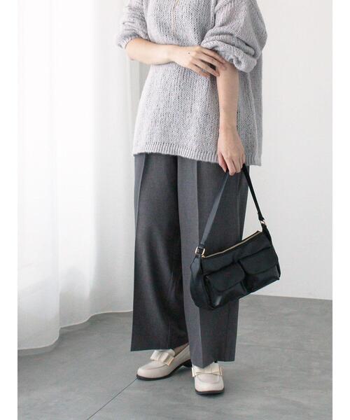 Te chichi TERRASSE（テチチテラス）の「【イージーケア/ストレッチ】タックストレートパンツ（その他パンツ・レディース・グリーン/モカ/ブラック/グレー/チャコールグレー・M/L/S）」の2枚目の写真