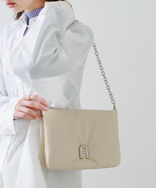 SENSE OF PLACE by URBAN RESEARCH（センスオブプレイスバイアーバンリサーチ）の「『一部WEB限定カラー』チェーンパフバッグ（ショルダーバッグ・レディース・ブラック/アイボリー/カーキ/バーガンディー・ONE）」の2枚目の写真