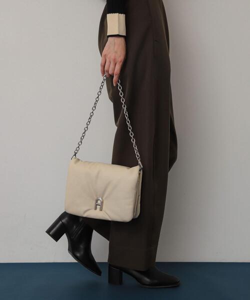 SENSE OF PLACE by URBAN RESEARCH（センスオブプレイスバイアーバンリサーチ）の「『一部WEB限定カラー』チェーンパフバッグ（ショルダーバッグ・レディース・ブラック/アイボリー/カーキ/バーガンディー・ONE）」の18枚目の写真